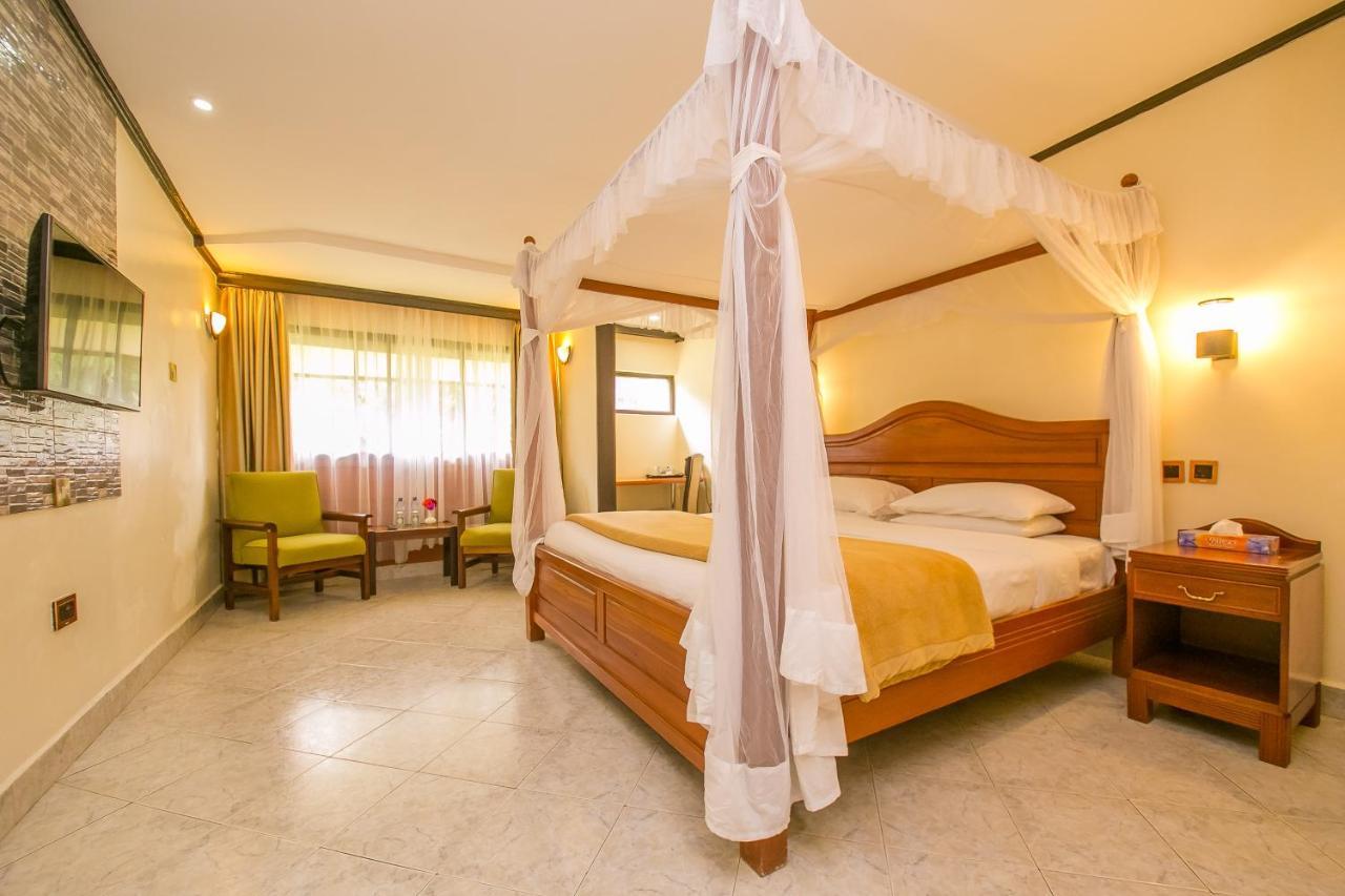 Green Hills Hotel Nyeri Exterior photo