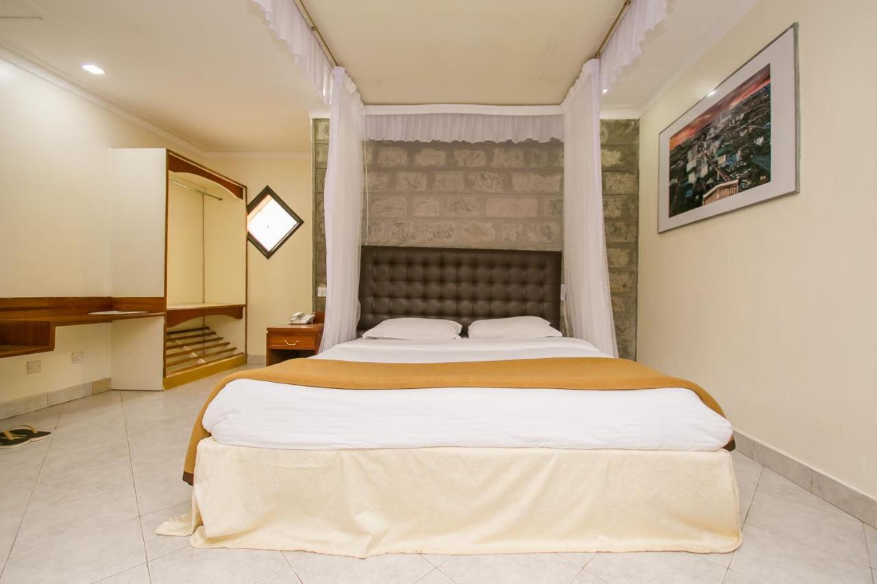 Green Hills Hotel Nyeri Exterior photo
