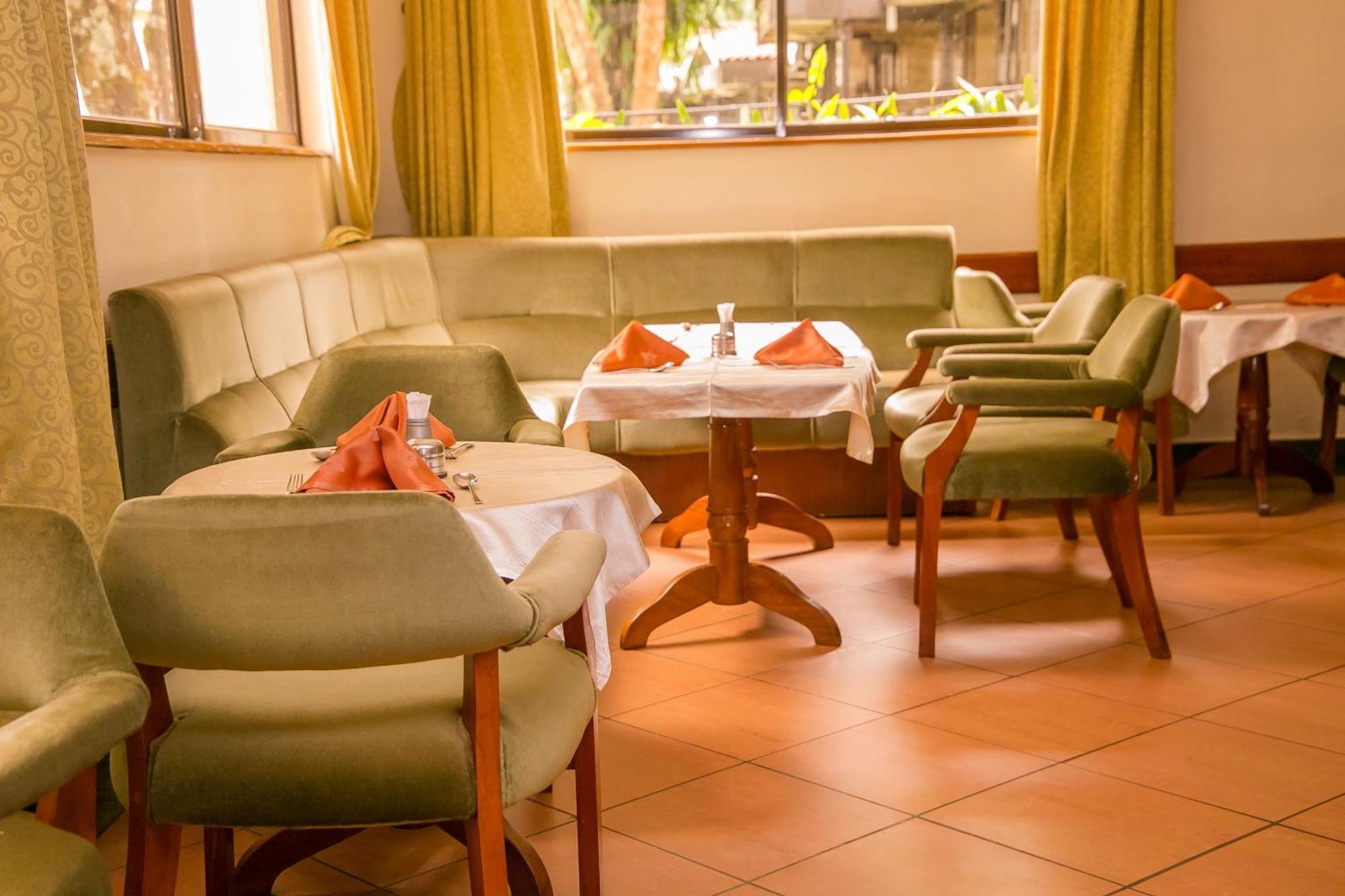 Green Hills Hotel Nyeri Exterior photo
