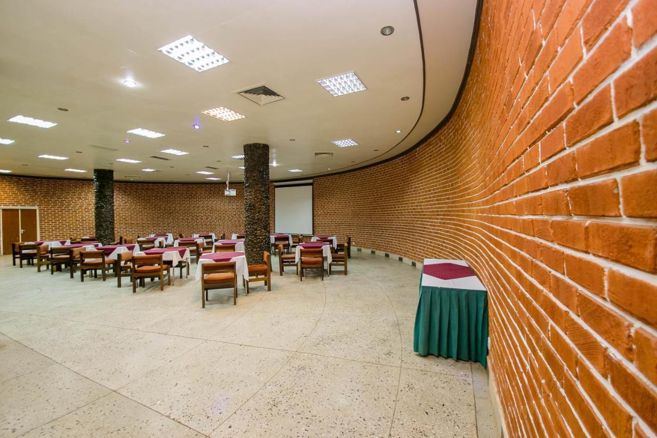 Green Hills Hotel Nyeri Exterior photo