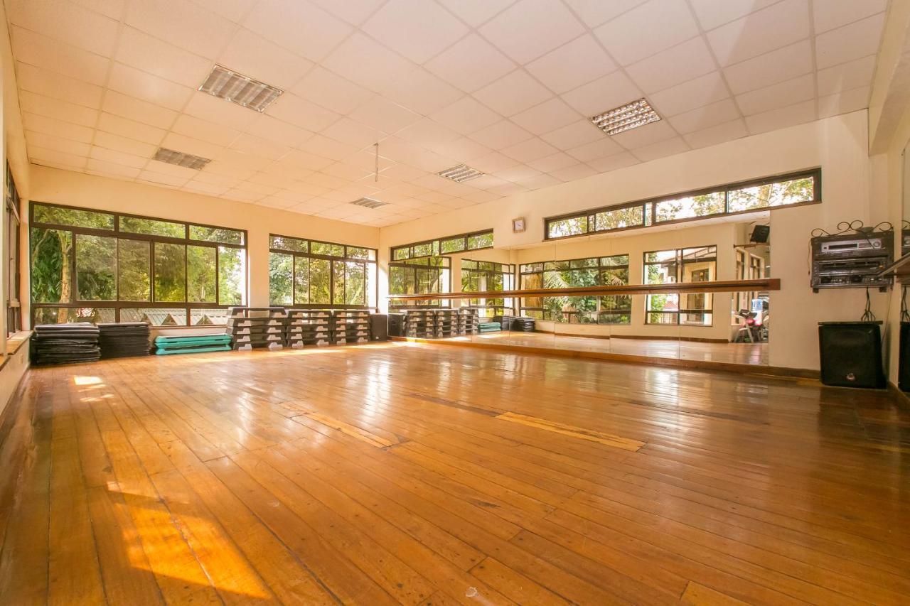 Green Hills Hotel Nyeri Exterior photo