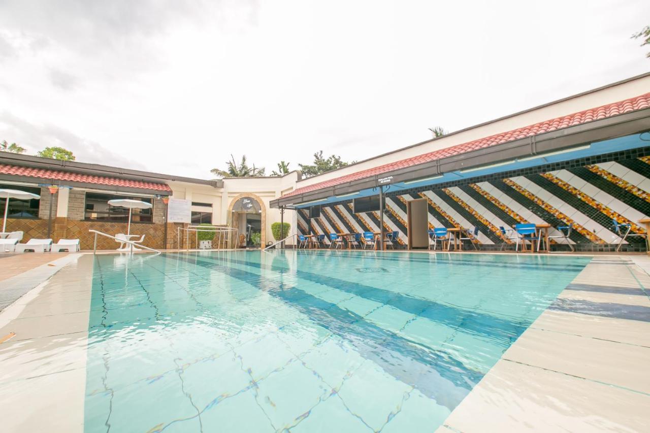 Green Hills Hotel Nyeri Exterior photo